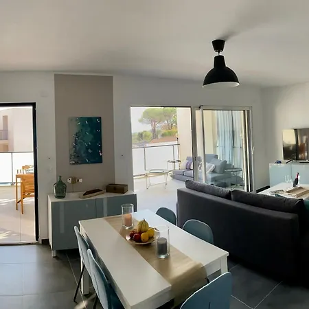 T3 Pour 6 Personnes Dans Avec Piscine Апартаменты *