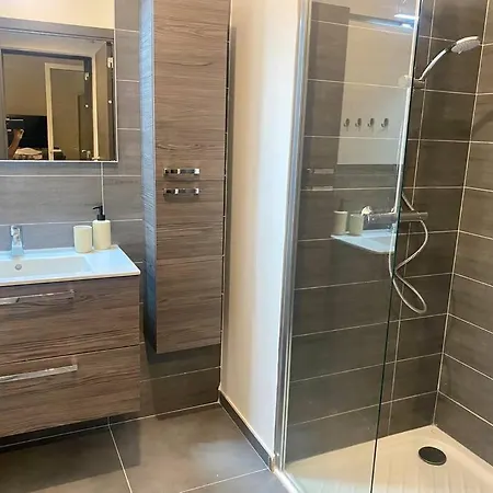 T3 Pour 6 Personnes Dans Avec Piscine Apartment