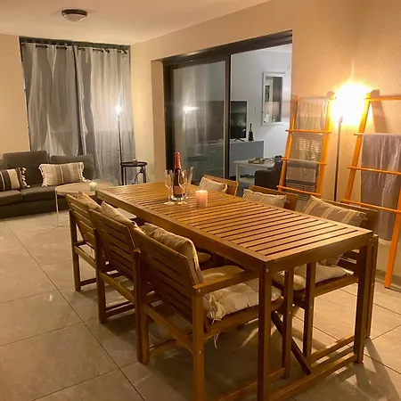 Apartment T3 Pour 6 Personnes Dans Avec Piscine